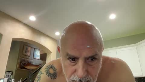 add_me_2 online show from May 2, 3:18 pm