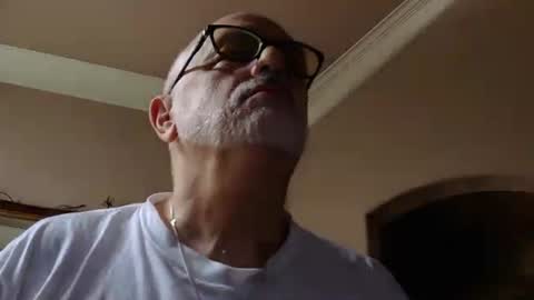 add_me_2 online show from May 7, 1:40 pm