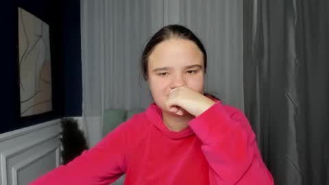 adelecruzz online show from January 7, 1:05 pm