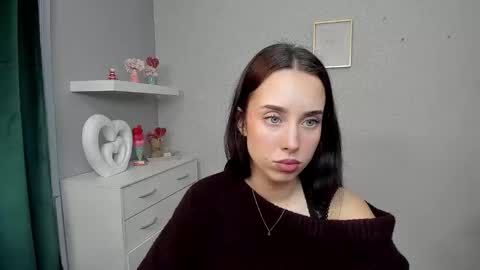 Adele online show from April 8, 12:30 pm