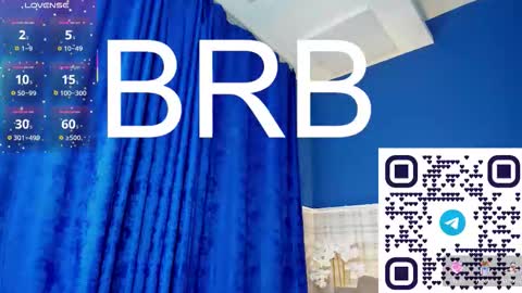 Adeline Perle online show from September 30, 3:28 am