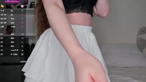 adelins_peach online show from June 21, 1:17 pm