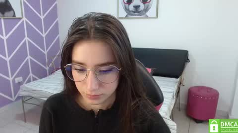 Adhara online show from October 5, 1:19 pm