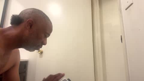 adick_ting online show from November 8, 10:35 pm