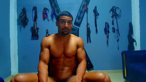adonisdios online show from May 4, 7:53 pm