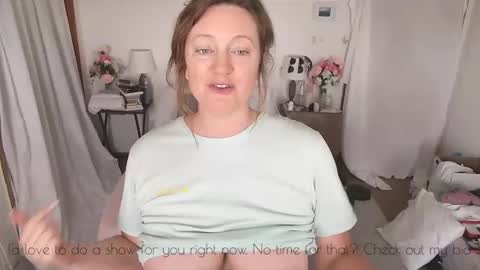 adorable22 online show from May 25, 5:41 pm