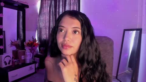 Stormi online show from March 1, 6:43 pm