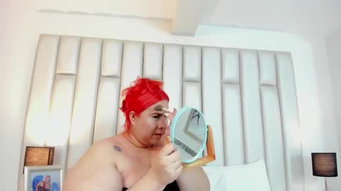 ANDREA PEREZ online show from November 1, 12:15 pm