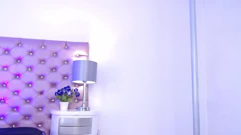 Adri online show from May 23, 3:57 am