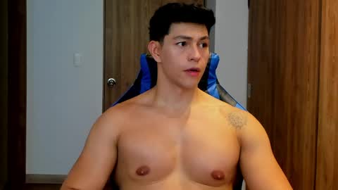 Adrian del Mar online show from May 15, 10:39 pm