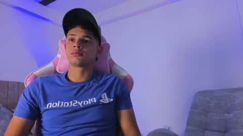 ADRIAN online show from May 26, 7:09 pm