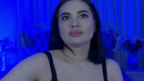 AdrianaTores online show from March 3, 7:10 pm