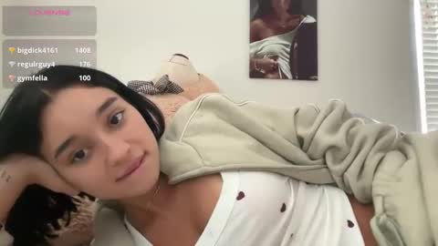 Adrianna  online show from October 13, 5:15 pm