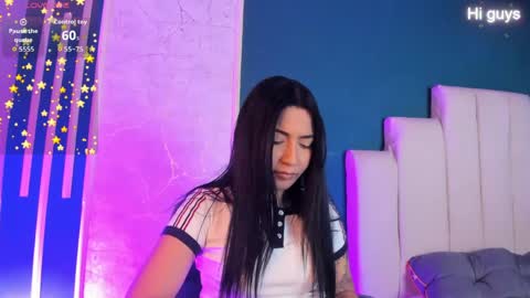 adriienne_ online show from April 11, 7:40 pm