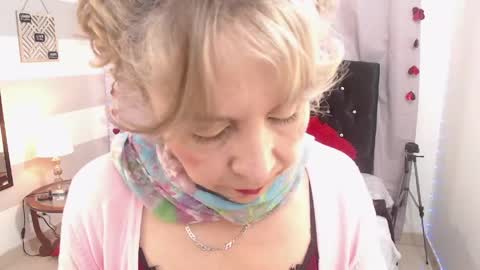 afrodita_sg online show from April 8, 3:48 pm