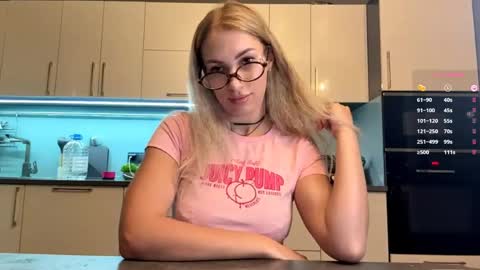 Mila -call me cute online show from May 7, 4:03 pm