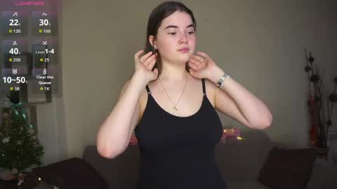 Lana  1800 - 0330 UTC   Mia 0700- 1630 UTC online show from April 13, 6:06 am