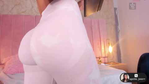 agatha_jener online show from September 20, 11:57 am