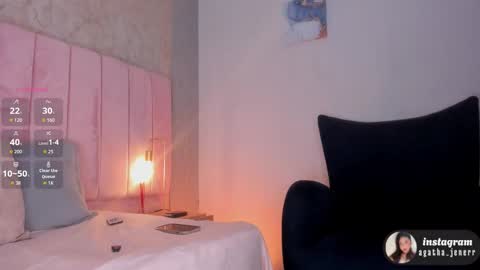 agatha_jener online show from February 4, 11:36 am