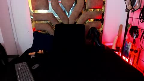 agatha ross online show from April 1, 1:41 pm