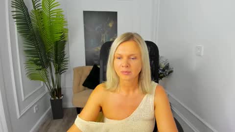 Agatha online show from October 2, 7:12 pm