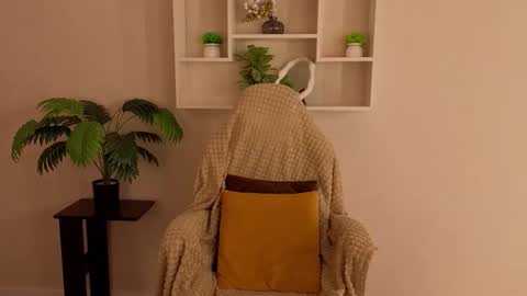 agnes wells online show from March 19, 9:37 am