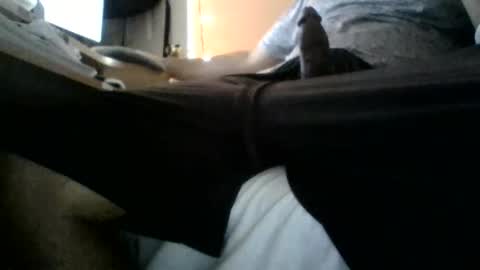 Snapshot of aguy407 chatting on February 24, 8:36 pm aguy407 online show from February 24, 8:36 pm