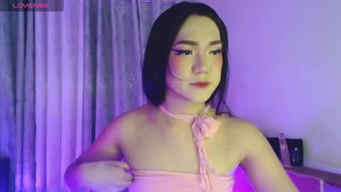 Snapshot of ahmrigrande chatting on February 11, 1:20 pm Ahmri online show from February 11, 1:20 pm