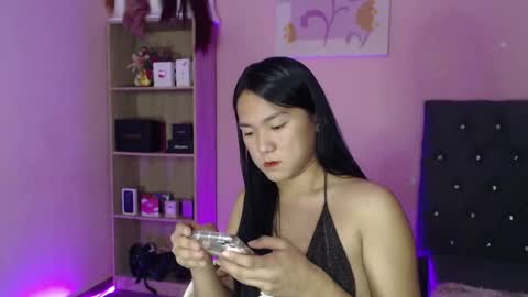 Snapshot of ahmrigrande chatting on January 11, 11:45 am Ahmri online show from January 11, 11:45 am