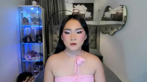 Snapshot of ahmrigrande chatting on October 24, 6:30 pm Ahmri online show from October 24, 6:30 pm