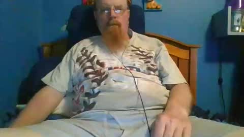 hrnycummer online show from May 17, 5:27 am