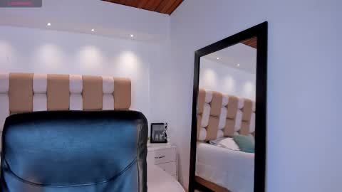 aidajoness online show from October 30, 3:34 pm