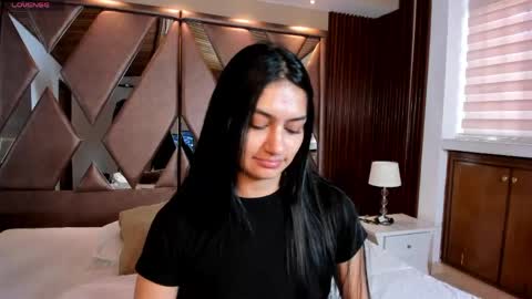 aidajoness online show from May 7, 12:01 pm