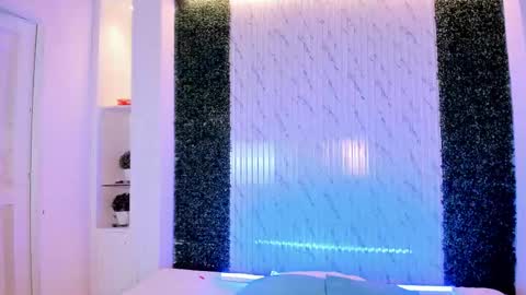 aidajoness online show from February 25, 11:36 am