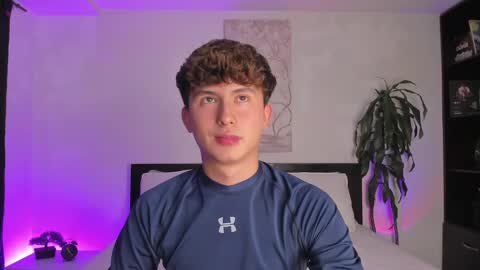 Snapshot of aidan_hale chatting on January 14, 10:55 pm A H  online show from January 14, 10:55 pm