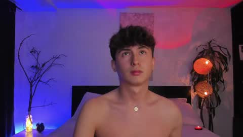 Snapshot of aidan_hale chatting on March 6, 7:36 am A H  online show from March 6, 7:36 am