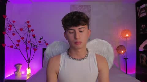 Snapshot of aidan_hale chatting on February 15, 3:09 am A H  online show from February 15, 3:09 am