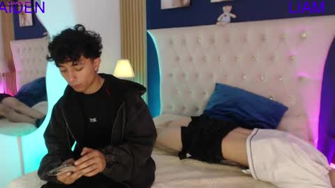 Aiden online show from May 15, 1:51 pm