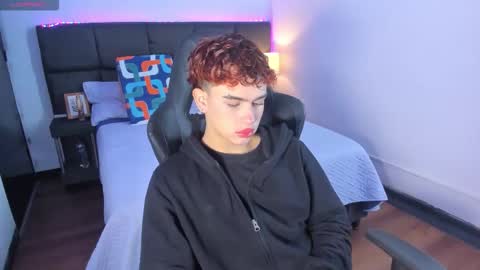 Aiden  online show from November 18, 12:30 pm