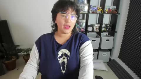 Catalina online show from February 15, 12:11 pm