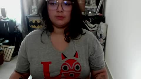 Catalina online show from February 10, 3:48 pm