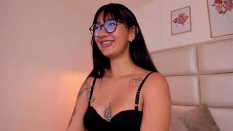 Aily Yozuko online show from March 11, 7:14 am