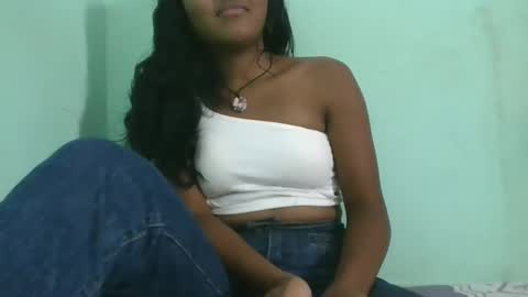 aimeamour online show from February 15, 7:06 pm