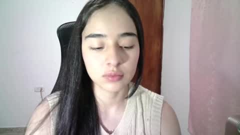 Snapshot of aineangeel chatting on October 14, 12:57 am AINE online show from October 14, 12:57 am