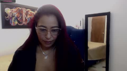 aisha_french online show from January 14, 3:31 pm