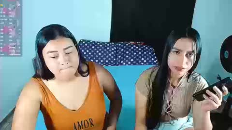 aisha_stacey0410 online show from September 12, 3:36 pm