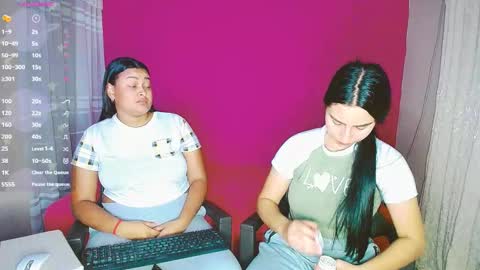 aisha_stacey0410 online show from March 7, 2:57 am