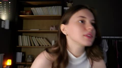 Snapshot of aislyfarran chatting on October 24, 1:06 am Aliza online show from October 24, 1:06 am