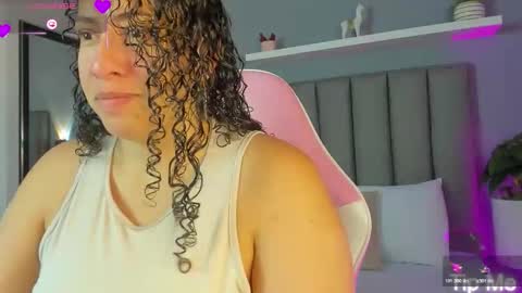 Aixa Burgos online show from November 20, 12:15 pm