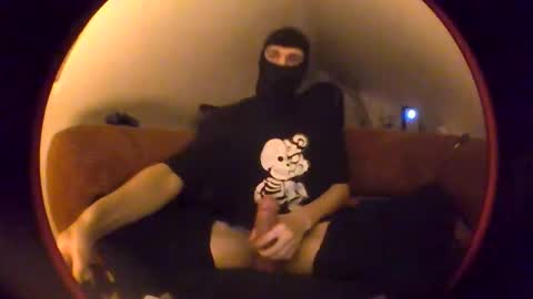 aj21999727 online show from November 21, 7:01 pm